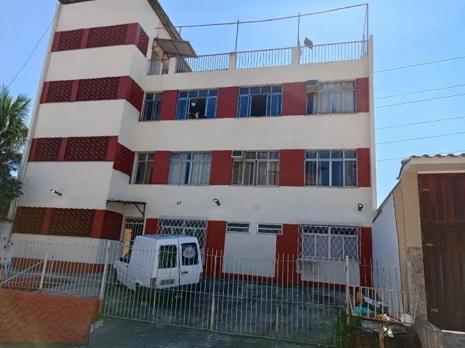 VENDO PRÉDIO COM 4 ANDARES NO CENTRO DE NITERÓI