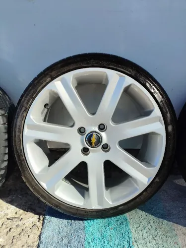 Roda aro 17" 4x100 astra celta Corsa vectra