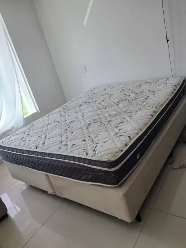 Cama queem