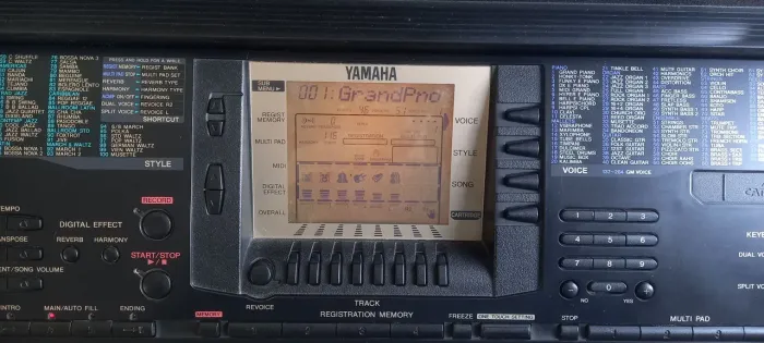 Teclado Yamaha PSR 330