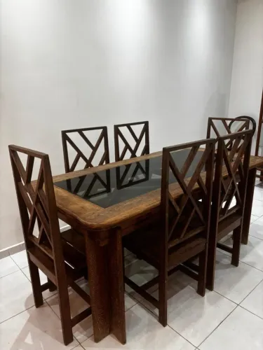 Mesa 6 lugares de Madeira Maciça 