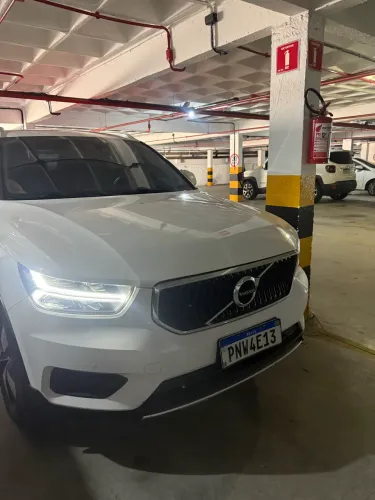 Volvo XC40 T-5 Momentum 2.0 252cv AWD 2020