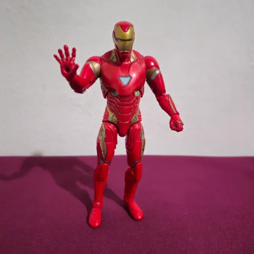 Homem de Ferro - Marvel Legends