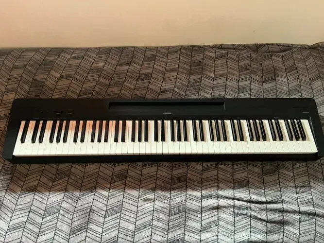 Yamaha Digital Piano P-145