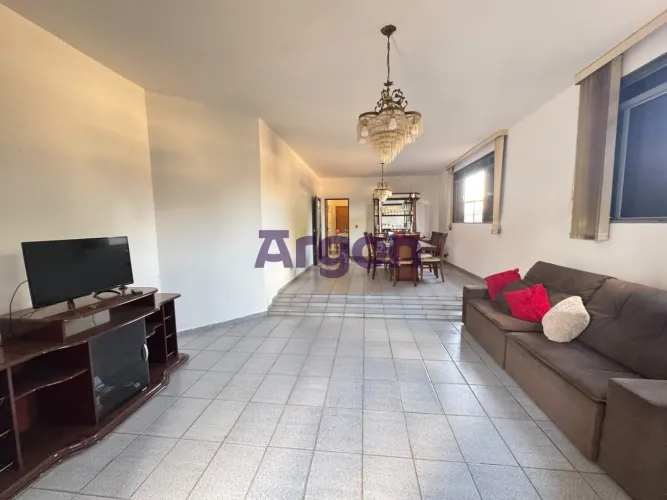 Casa Terrea | lote inteiro/ Venda / Vila São Luís / Crimeia Oeste