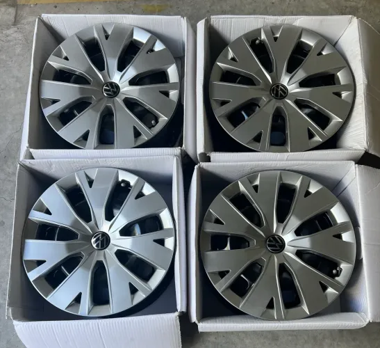 Jogo de Rodas VW Aro 16 com Calotas