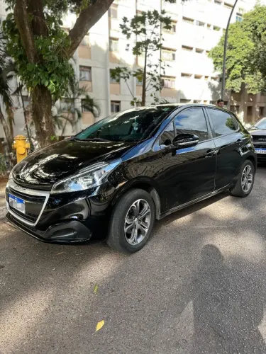Peugeot 208 Active 1.2 Flex 12V 5P Mec. 2018