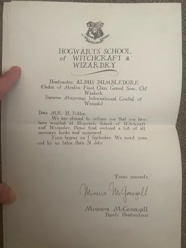 Carta harry potter hogwarts e lista de materiais