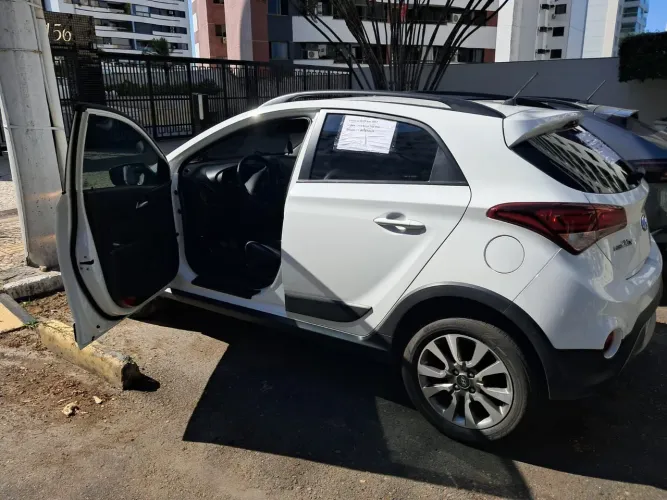Hyundai HB20X Style 1.6 Flex 16V Mec. 2017