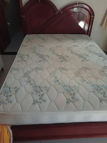 Cama e colchão