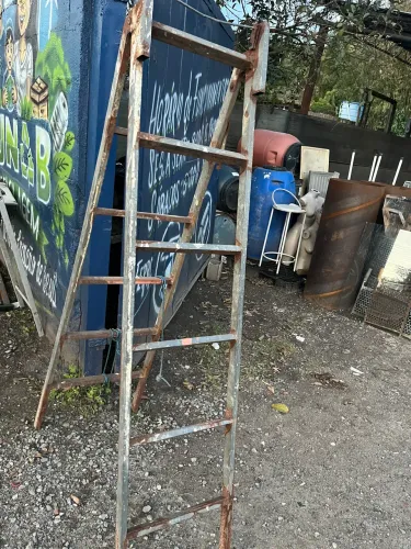 Escada de ferro