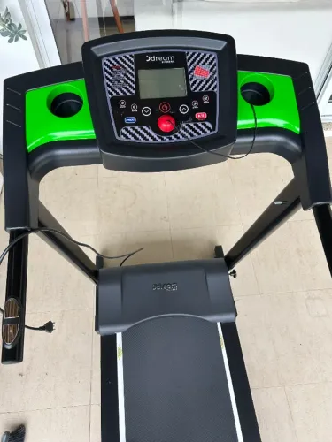 Esteira Elétrica Dream Fitness Concept 2.5 - Semi-nova (Pouquíssimo Uso)