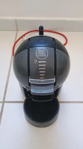 Cafeteira Nescafé Dolce Gusto Mini Me