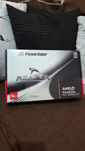 RX 9060 XT 16GB Powercolor White Reaper Branca AMD Radeon