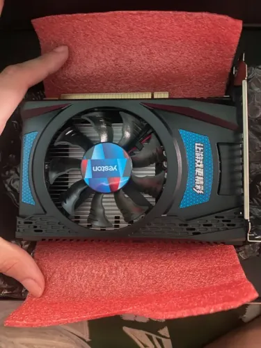 Placa de Vídeo RX 550 4GB Yeston DDR5 | Ótimo Estado