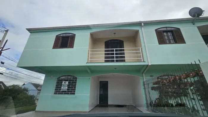 Casa para aluguel possui 130 metros quadrados com 3 quartos em Barreirinha - Curitiba - Pa