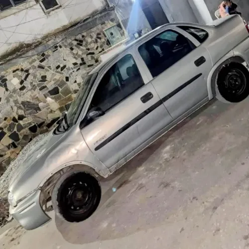 Chevrolet Corsa SED Class.spirit 1.0/1.0 Flexpower (álcool) 2005