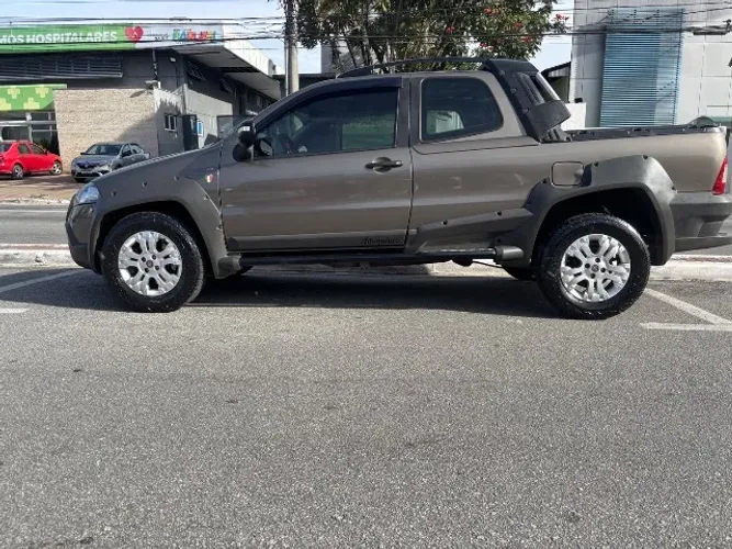 Fiat Strada Adventure1.8/ 1.8 Locker Flex CD 2011