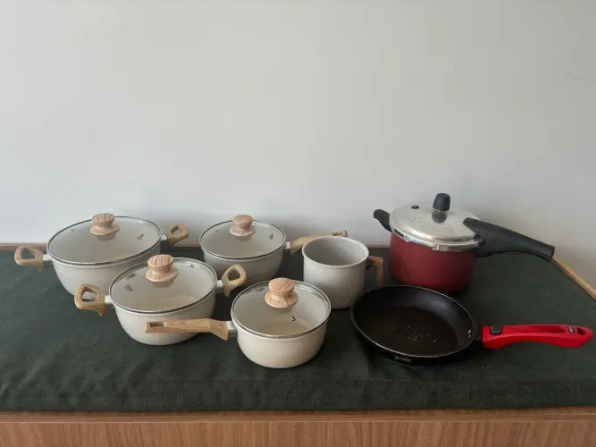 Conjunto panelas oster com frigideira e panela de pressão
