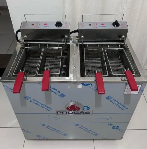 Fritadeira industrial elétrica Progás PR-200 E 26L aço inoxidável