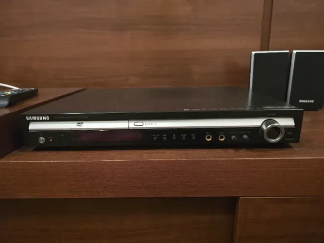 Home Theater Samsung HT Q20