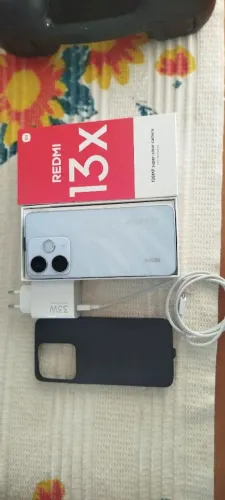 Vendo celular Redmi 13x usado.