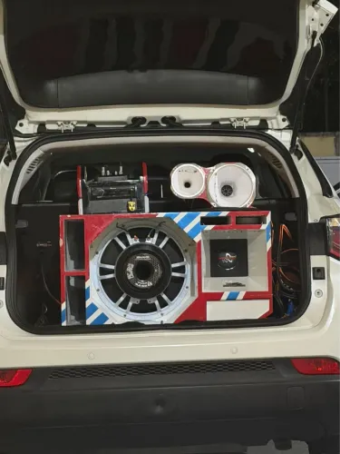 Trio Automotivo Disponível Para Venda