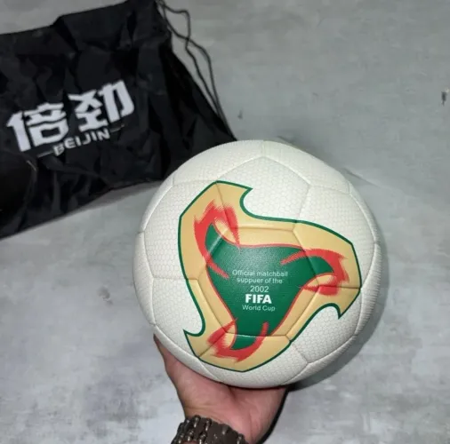 Bola copa do mundo ?Fevernova? (2002) Nova Importada Na Embalagem