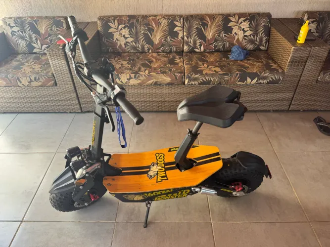 Patinete MONSTER TWO DOGS 3.600 W