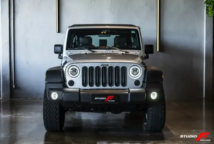 Jeep Wrangler Unlimited Sport 3.8 V6 199cv 2010
