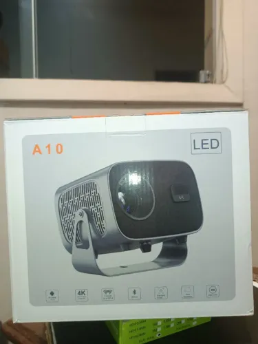 PROJETOR LED