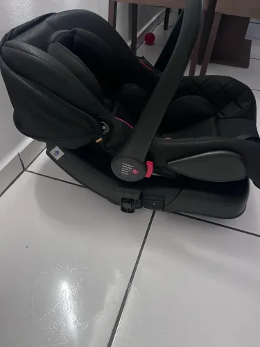 Vendo bebê conforto com base