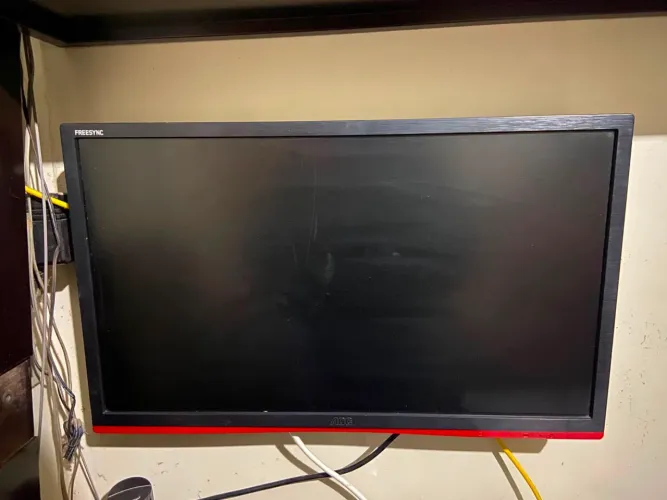 Monitor gamer AOC 24 polegadas