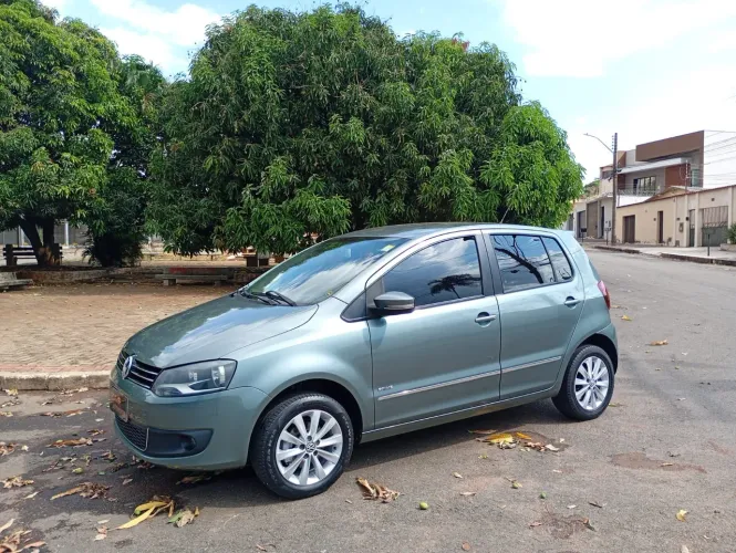 Volkswagen Fox Prime/higli. 1.6 Total Flex 8V 5P 2012