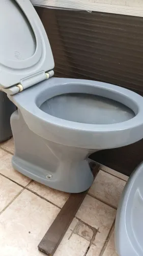 Vaso de banheiro com lavatorio 
