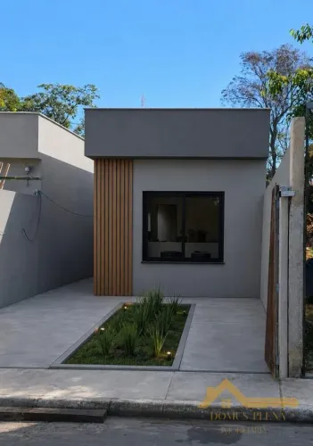 Casa para Venda em Volta Redonda, Roma, 3 dormitórios, 1 suíte, 3 banheiros, 2 vagas