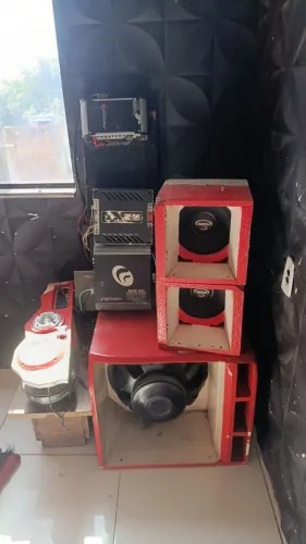 Som completo vendo ou faço bolo aceita cartão 