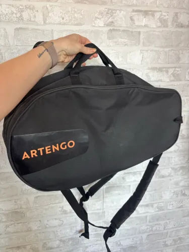 Raqueteira Artengo