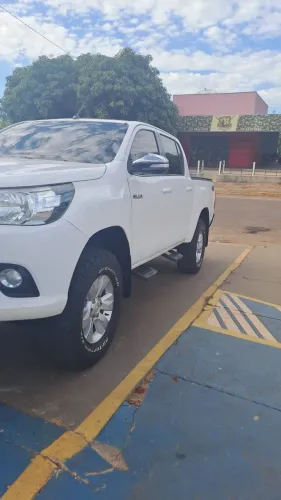 Toyota Hilux CD SRV 4X4 2.8 TDI Diesel Aut. 2017