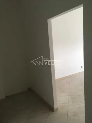 Apartamento : / Residencial / Centro