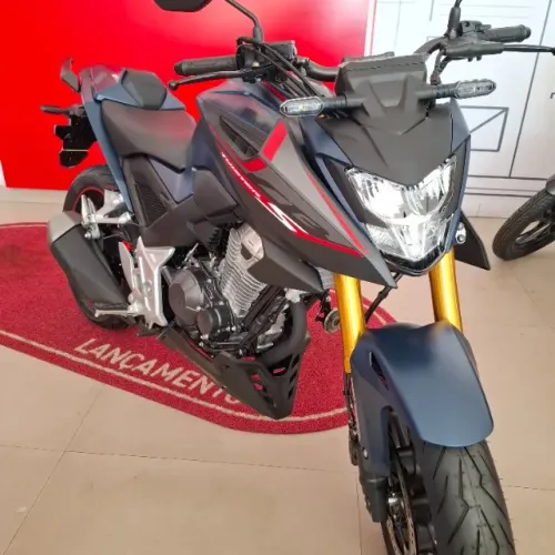 Nova CB300F Twister 2027 0 km CB300F Twister Versão financiamento 100%
