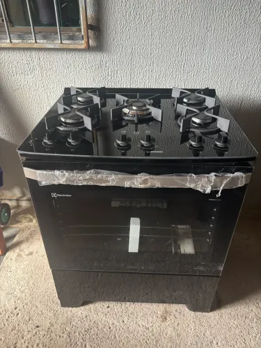 Fogão Electrolux 5 bocas tripla chama