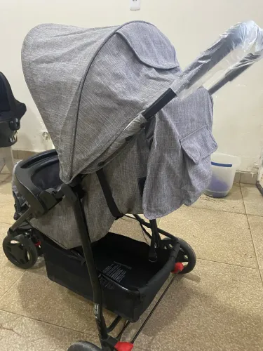 Carrinho de bebê Cosco