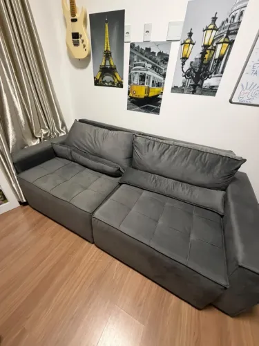Sofá-cama retrátil em perfeito estado