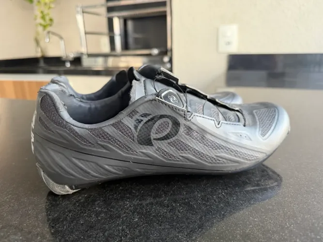 Sapatilha Pearl Izumi Race Road V5 Carbono