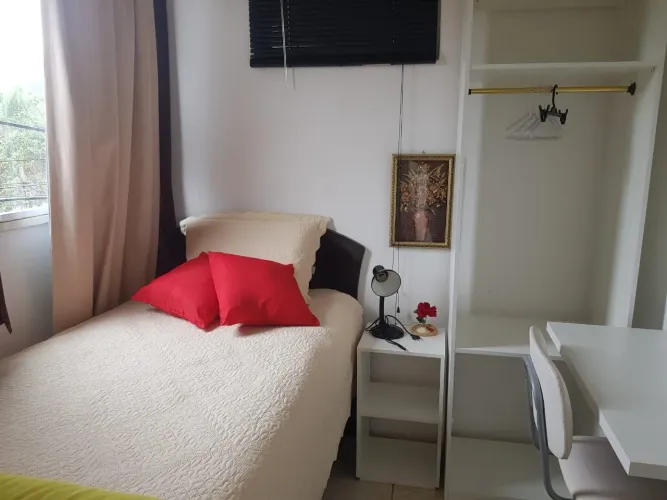 Ótimo Quarto Mobiliado