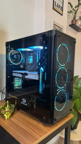 PC GAMER HIGH END RYZEN 7