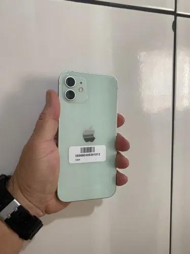 Vendo lindo iPhone 12 simplesmente impecável 