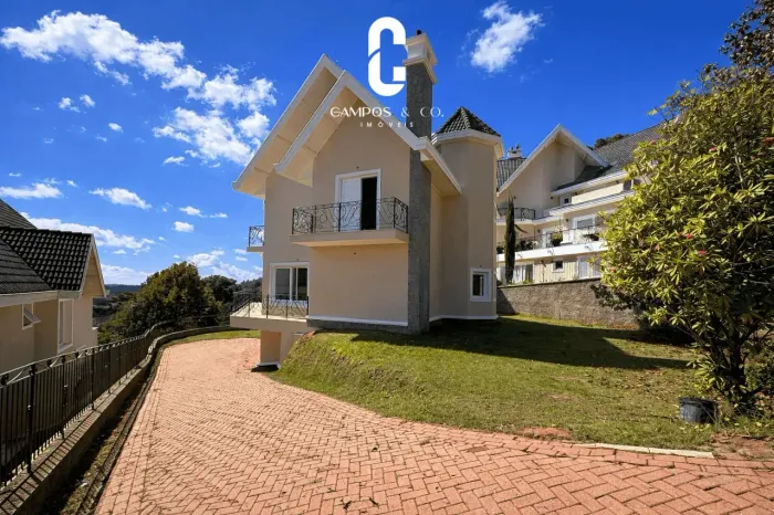 Casa de Alto Padrão em Condomínio Fechado Locação e Venda