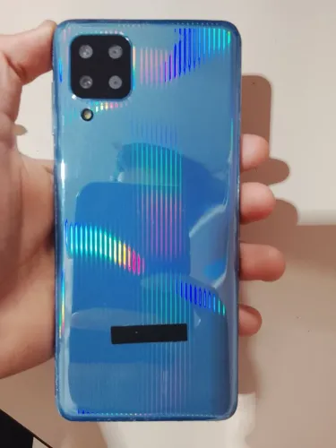 M32 128GB